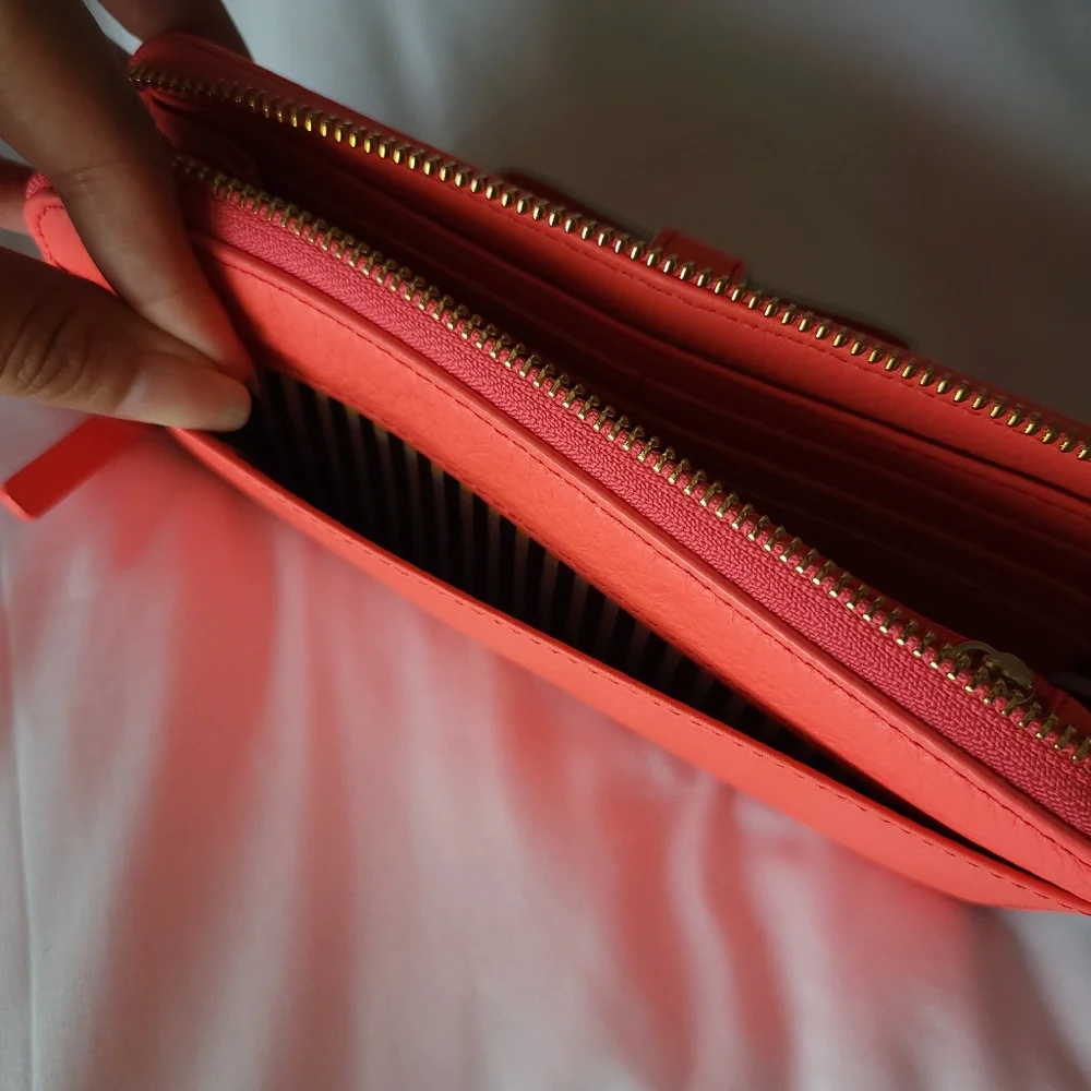 Kate Spade ♠️  Wallet - Picture 7 of 7